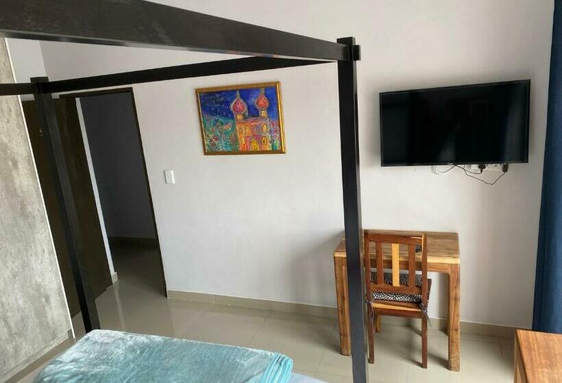 اتاق استاندارد با بالکن, Mukulela