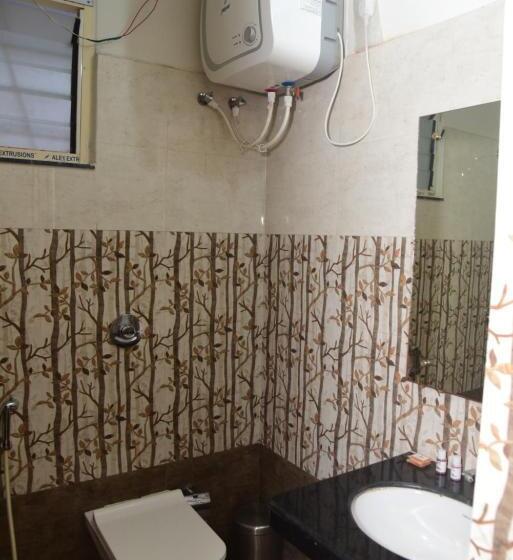 デラックスルーム, Girija Sunrise