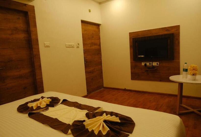 キングサイズベッドのデラックスルーム, Girija Sunrise