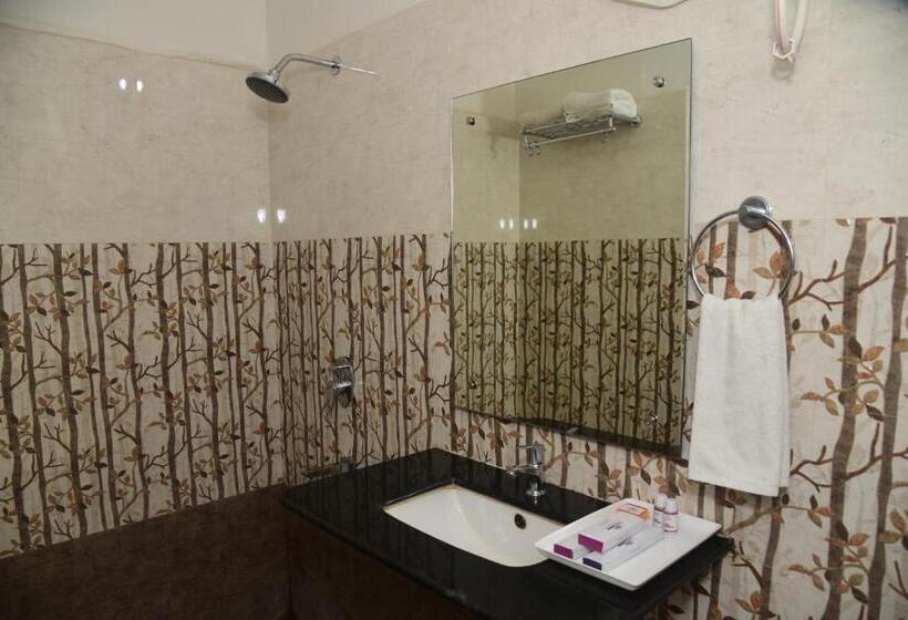 バルコニー付スイート, Girija Sunrise