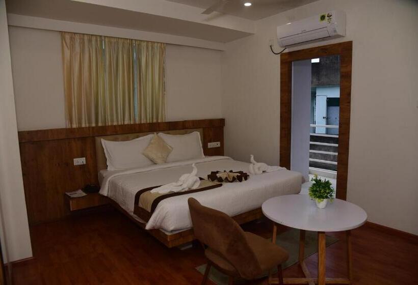 キングサイズベッドのデラックスルーム, Girija Sunrise