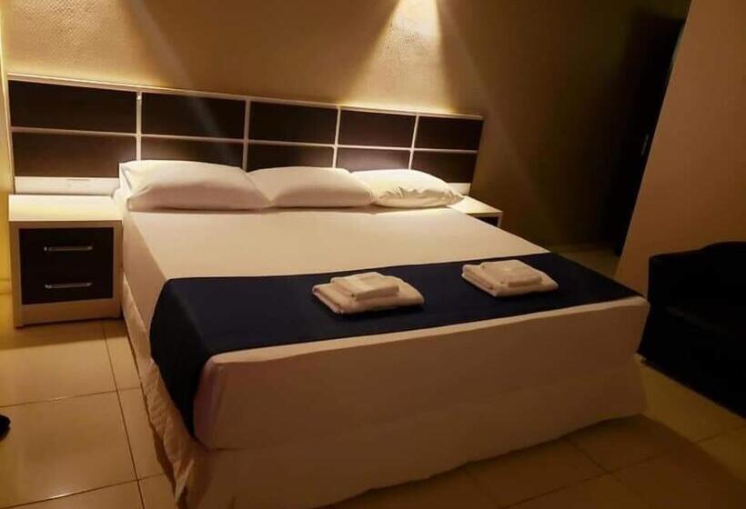 اتاق لوکس, Llamosas