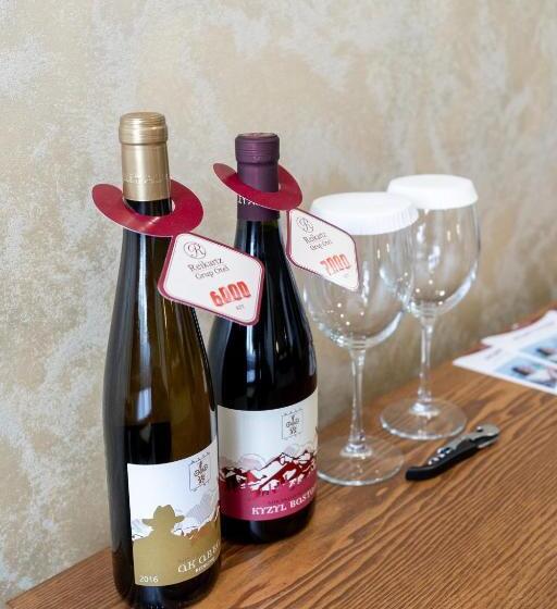 سوئیت با تخت بزرگ, Reikartz Sky Almaty