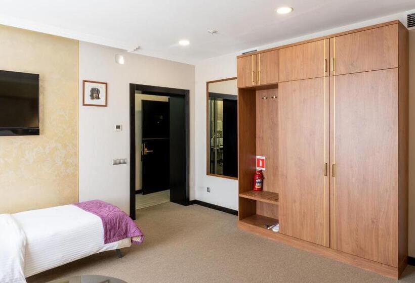 سوئیت با تخت بزرگ, Reikartz Sky Almaty