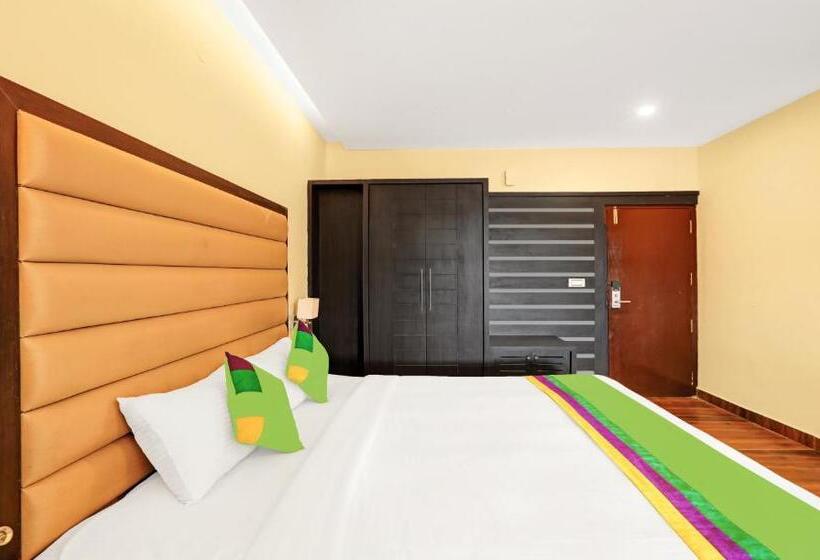 デラックスルーム, Treebo Doha King