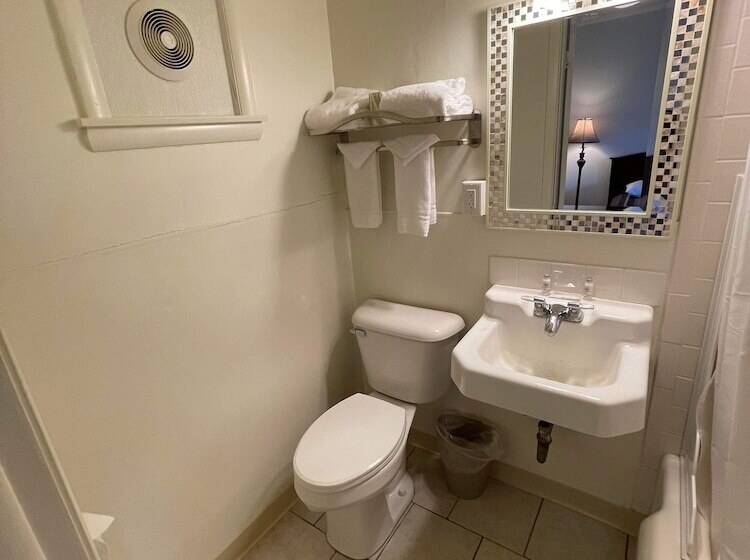 スタンダードルーム, Cadiz Motel