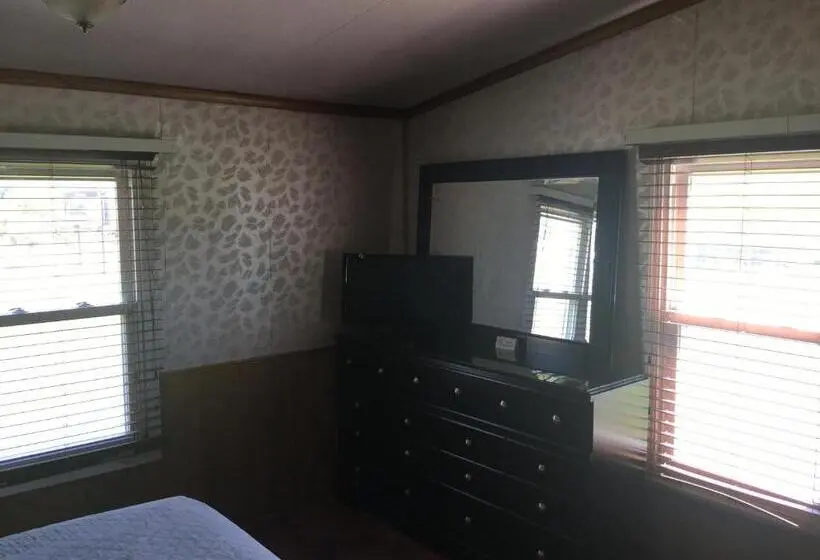 １ベッドルームアパートメント, Cadiz Motel