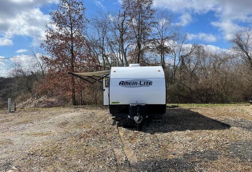 Номер Стандарт, Cadiz Motel