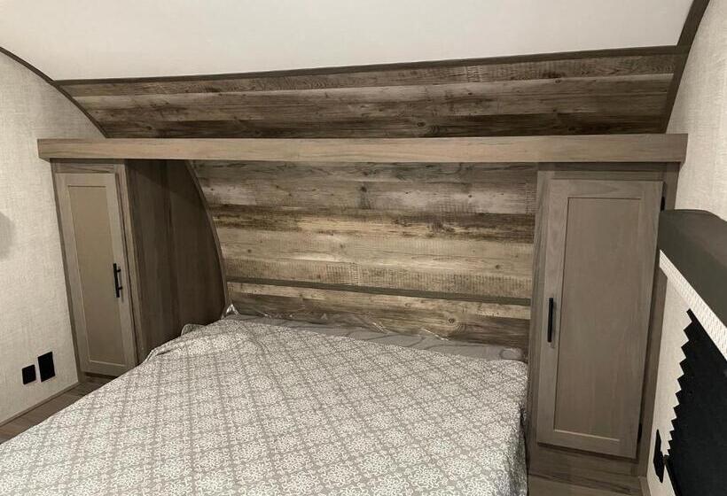 Номер Стандарт, Cadiz Motel