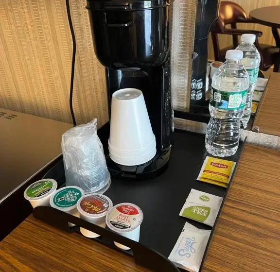 スタンダードルーム, Hopwood Motel
