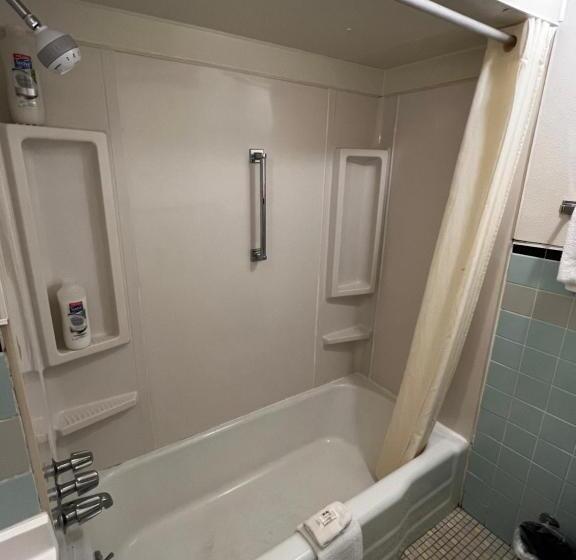 标准间, Hopwood Motel