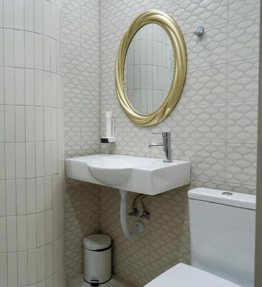 デラックスルーム, City Petrich