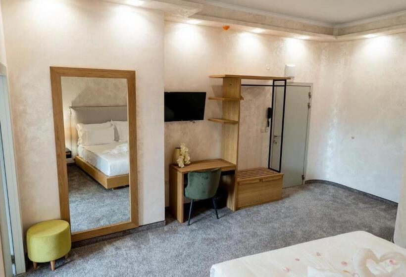 Апартаменты 2 Спальни, City Petrich