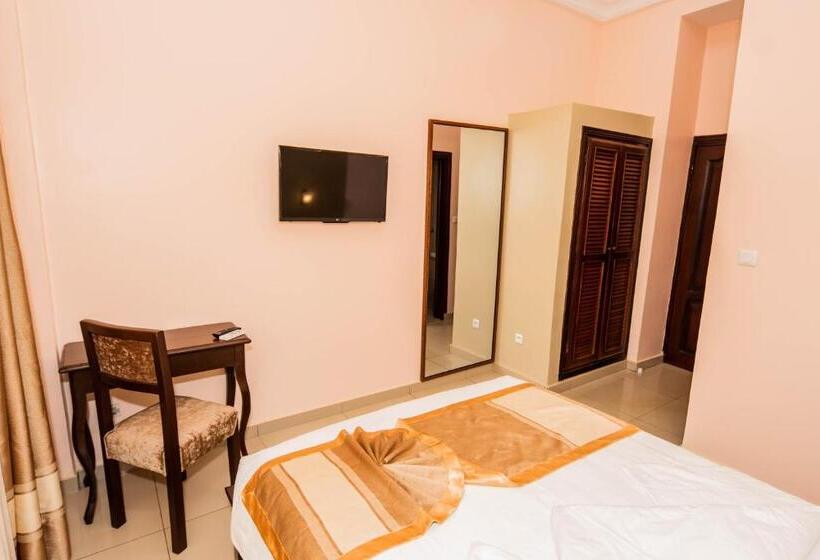 اتاق استاندارد یک نفره, Isis Hôtel