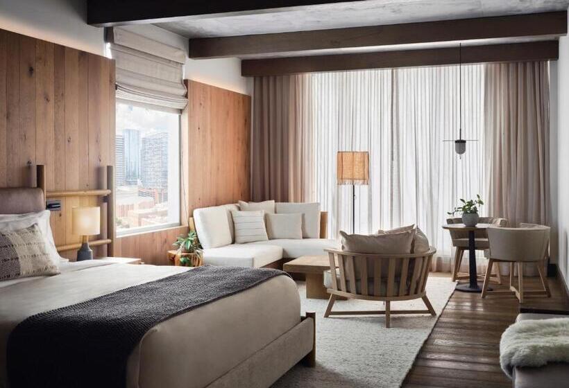 استودیوی استاندارد, 1 Hotel Nashville