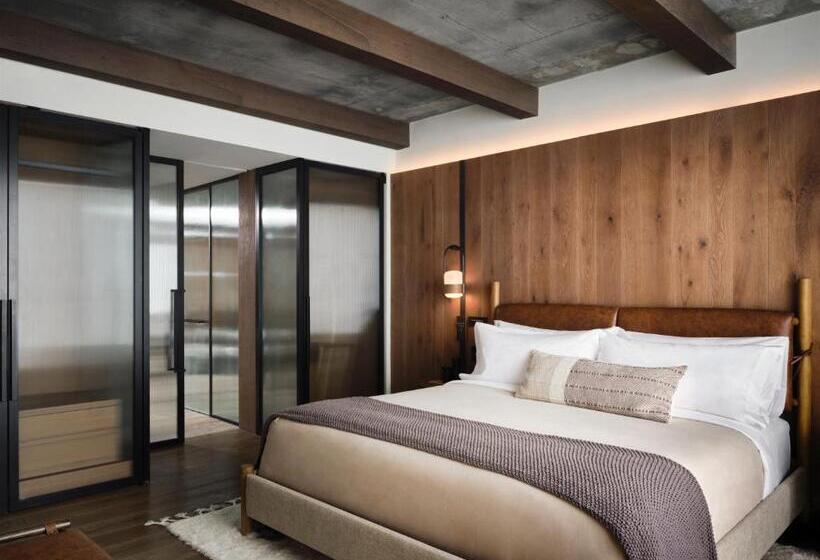 Deluxe Suite King Bed, 1 Hotel Nashville