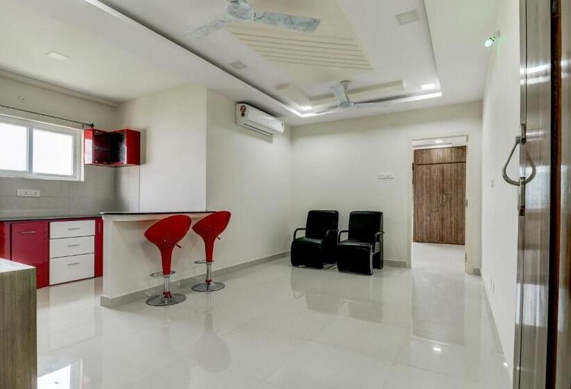 山の見えるジュニアスイート, Capital O Vrisha Inn