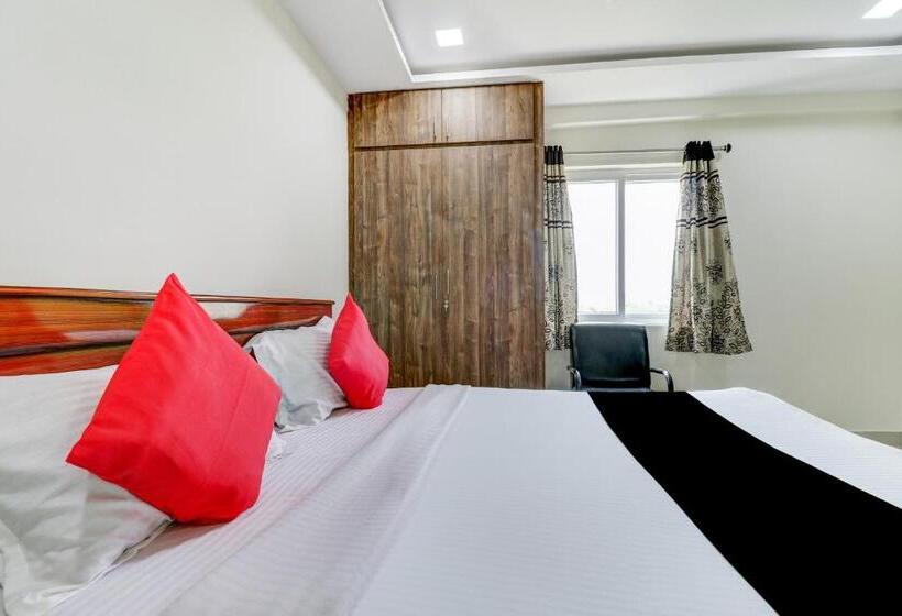 山の見えるジュニアスイート, Capital O Vrisha Inn