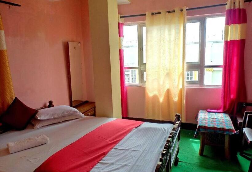 Трехместный Номер Классика, Capital O Sillery Gaon