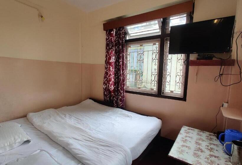 Трехместный Номер Классика, Capital O Sillery Gaon