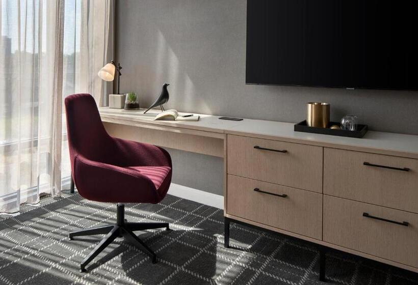 جناح, The Watermark