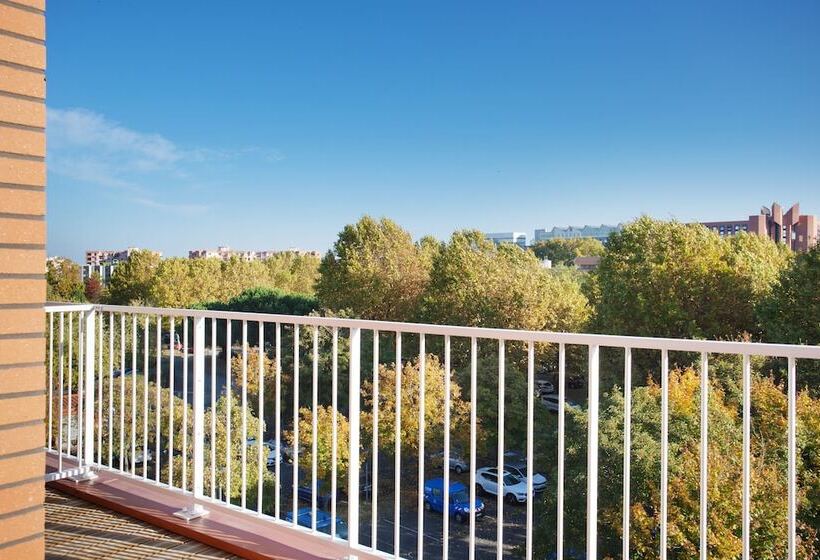 Студио Стандарт с Балконом, Odalys City Toulouse Centre Compans Caffarelli