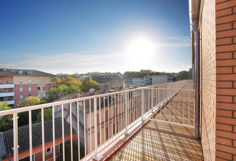 Студио Стандарт с Балконом, Odalys City Toulouse Centre Compans Caffarelli