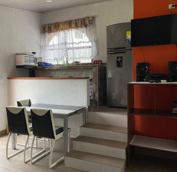 חדר משפחתי, Cabaña Campestre Miraluna