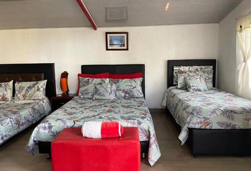 Семейный Номер, Cabaña Campestre Miraluna