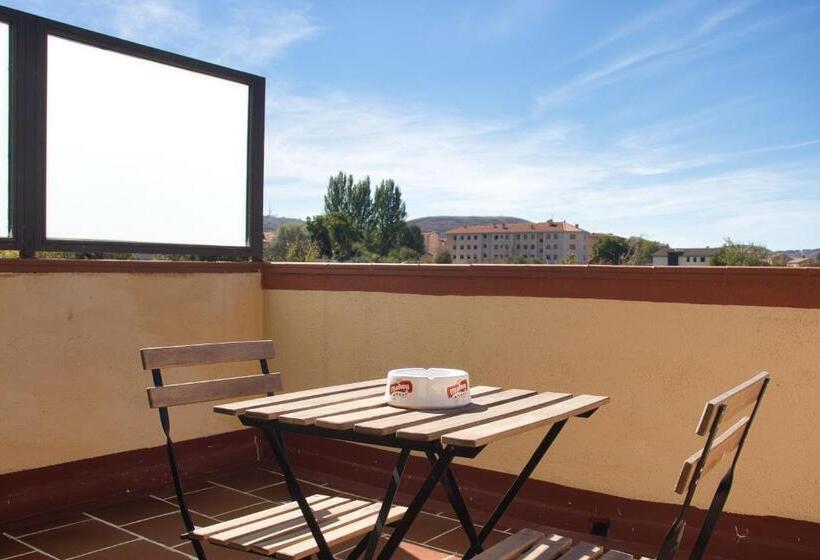 اتاق استاندارد با چشم‌انداز استخر, Hostal Casa Rural Rosa Nonna