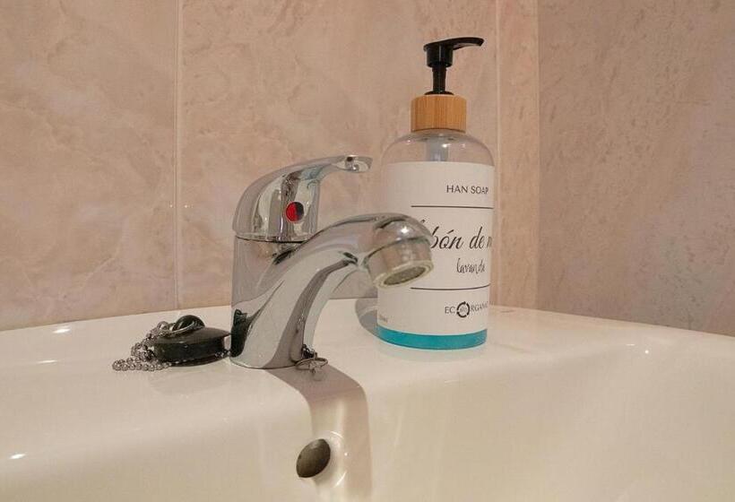 اتاق استاندارد با چشم‌انداز استخر, Hostal Casa Rural Rosa Nonna