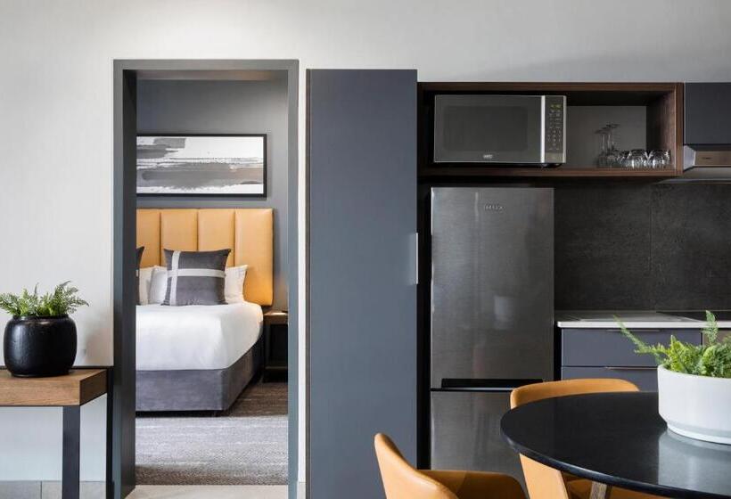 Апартаменты 3 Спальни, The Capital Mbombela