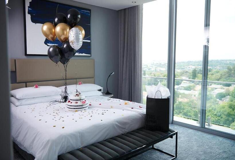 Апартаменты 1 Спальня, The Capital Mbombela