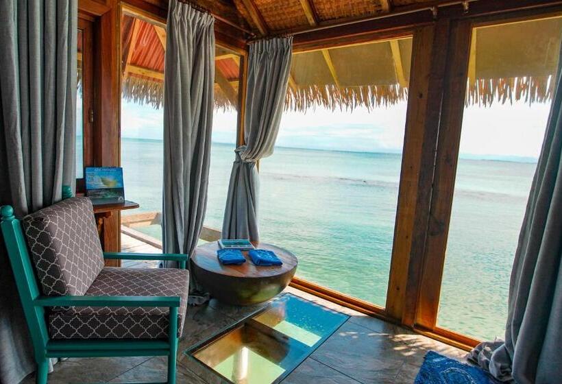 بانگلوی لوکس, Azul Over The Water Resort