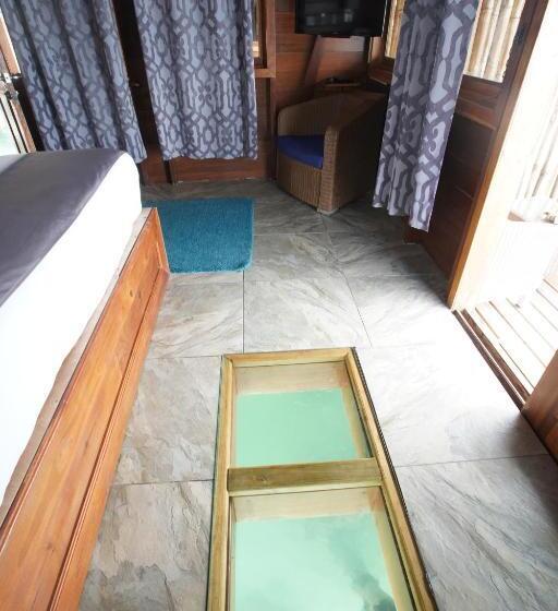 بانگلوی استاندارد, Azul Over The Water Resort