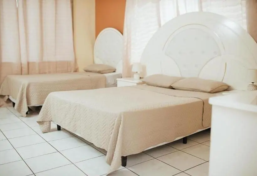 اتاق استاندارد سه نفره, Condesa