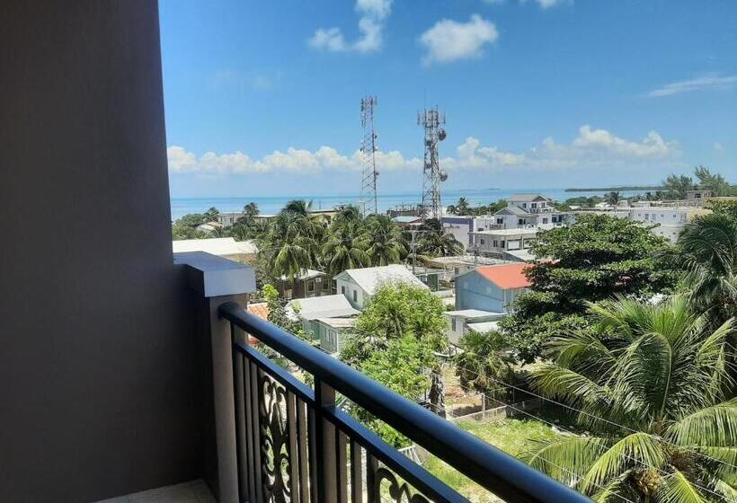 סוויטת ג'וניור עם מרפסת, Coral View Hotel & Resort