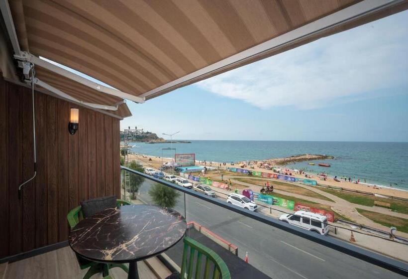 Люкс Superior Вид на Море, Villa Siesta Hotel Istanbul Airport