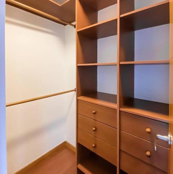 带按摩浴盆的套房, Affinity Aparta