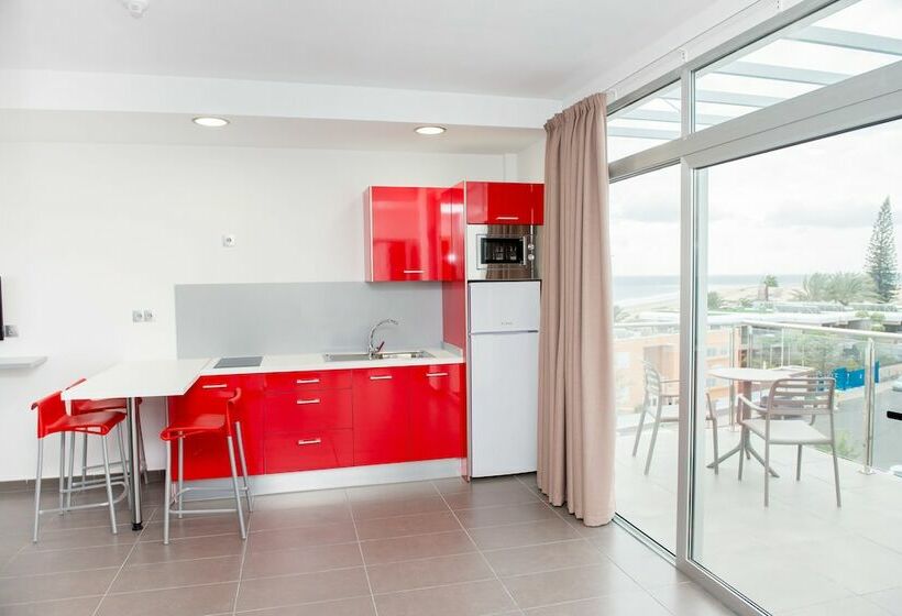 スーペリアスタジオ, Apartamentos El Palmar
