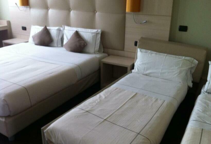 اتاق خانوادگی, Acca Palace Aa Hotels