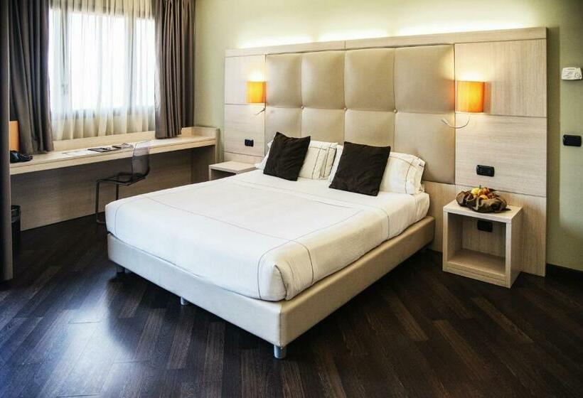 اتاق استاندارد یک نفره, Acca Palace Aa Hotels