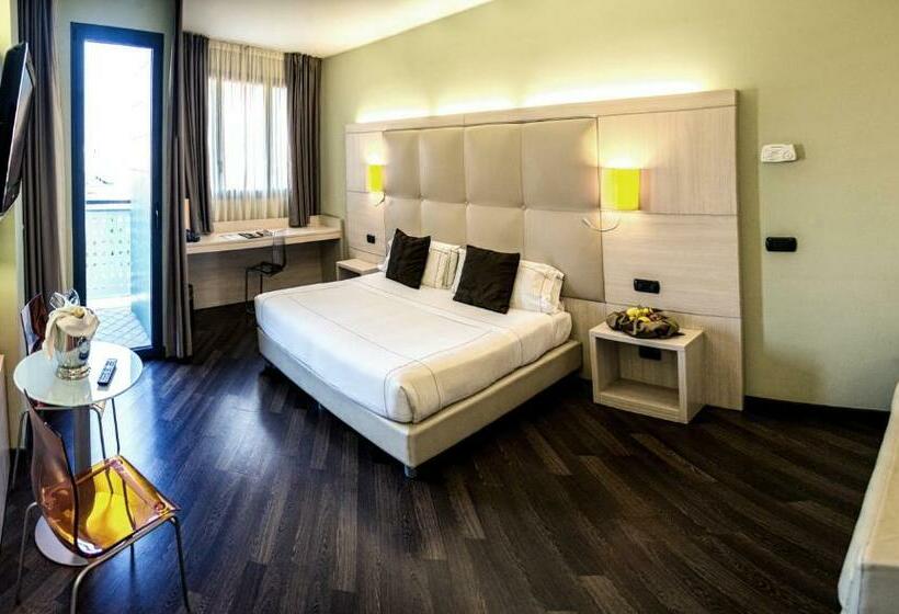 اتاق استاندارد یک نفره, Acca Palace Aa Hotels