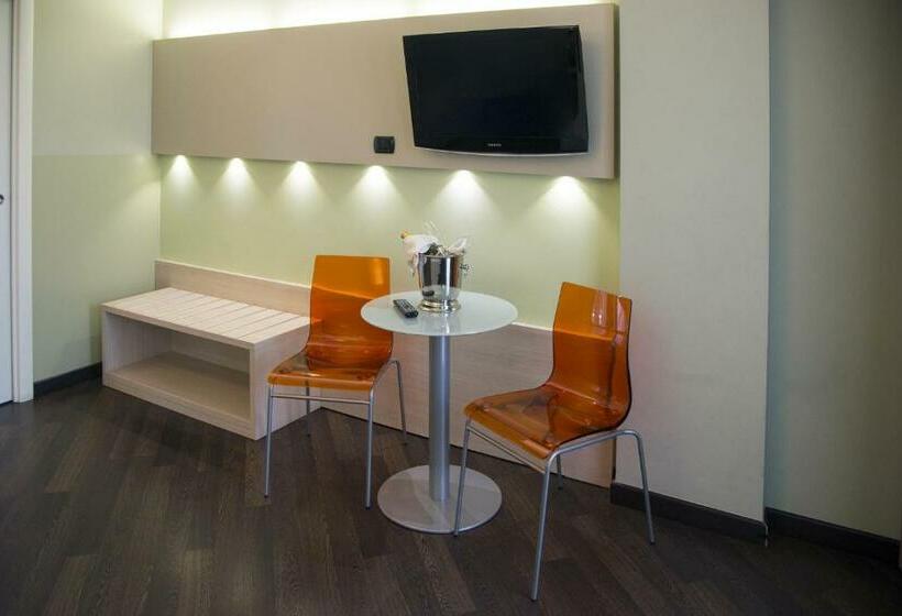 اتاق استاندارد یک نفره, Acca Palace Aa Hotels