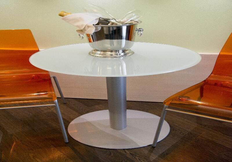 اتاق استاندارد یک نفره, Acca Palace Aa Hotels