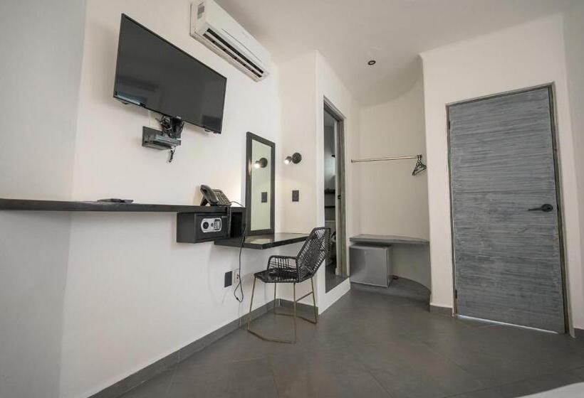 带大床的豪华间, Aruma