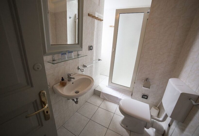 اتاق استاندارد, Biscari