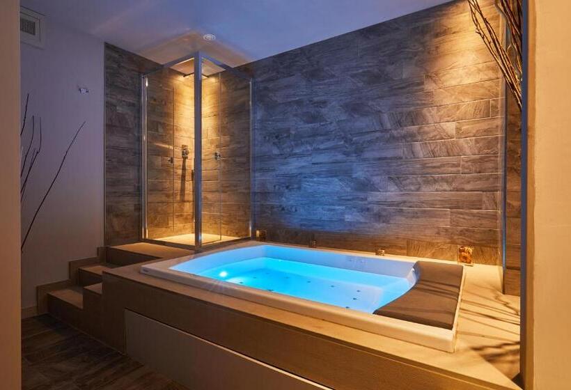 Люкс с гидромассажем, Castelmartini Wellness & Business