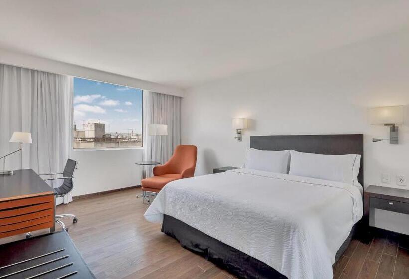 Полулюкс, Fiesta Inn Insurgentes Sur