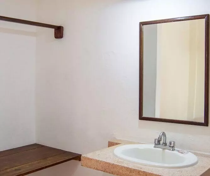 スタンダードトリプルルーム, Hacienda De Vallarta Centro